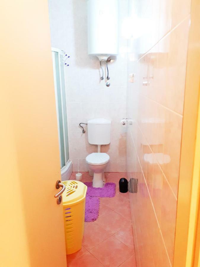 Apartment Matej Ровинско село Екстериор снимка